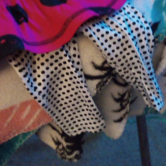 Baby shirt and pants - Picture 3 of 4